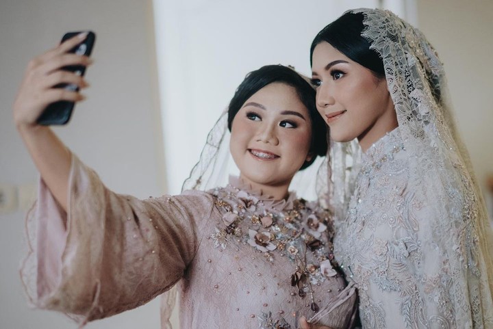 keluarga erina gudono