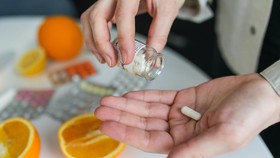 Kapan Waktu Terbaik Minum Multivitamin?