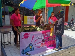 Cuma Rp 2.000! Ini Nasi Jinggo Termurah dengan Tujuan Mulia di Karangasem