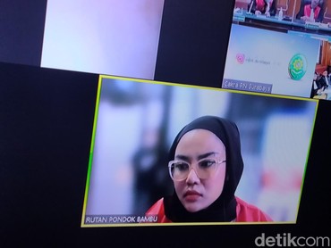 Musuh Bebuyutan, kok Kini Uci Flowdea Minta Keringanan Hukuman Medina Zein?