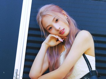 Busty ona bilan porno video