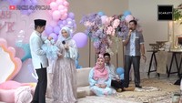 <p>Moana anak Ria Ricis melaksanakan prosesi aqiqah dengan tema bawah laut, Bunda. Momen ini turut dijadikan hari di mana wajahnya pertama kali diperlihatkan ke publik, lho. (Foto: YouTube Ricis Official)</p>