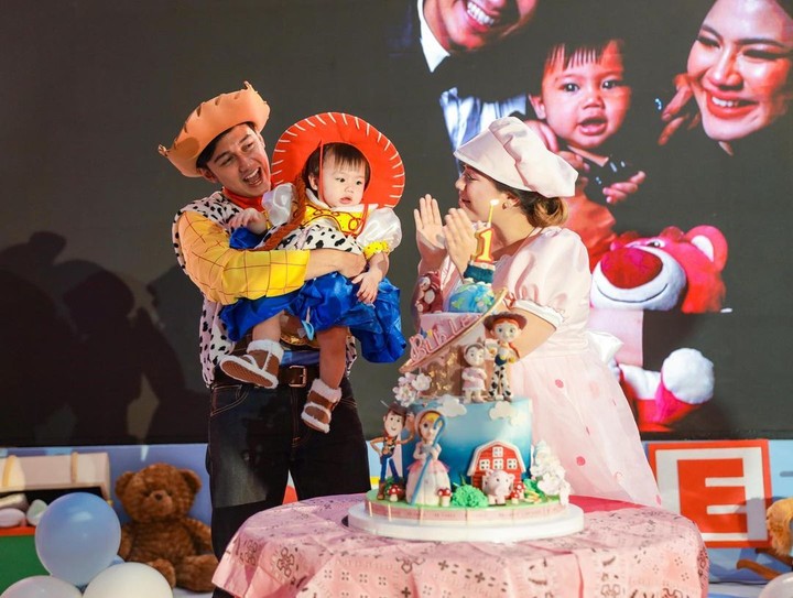 Potret Ulang Tahun Pertama Anak Artis