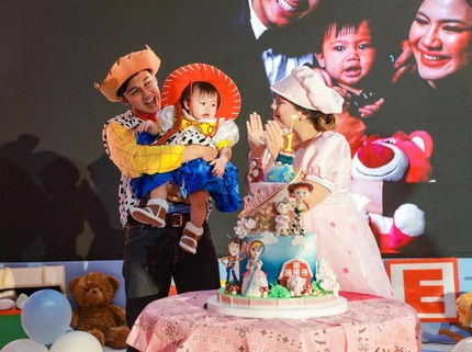 7 Potret Tema Ultah Anak Artis Usia 1 Tahun, Meriah Bisa Jadi Inspirasi Bun
