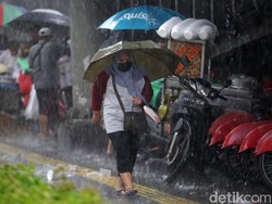 Apa Itu Siklon Tropis Freddy Penyebab Hujan dan Angin Kencang RI?