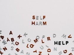 Psikolog Jelaskan soal Self Harm yang Kini Dikaitkan dengan Siskaeee