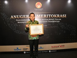 Setjen MPR Raih Penghargaan Meritokrasi 2022 dari KASN