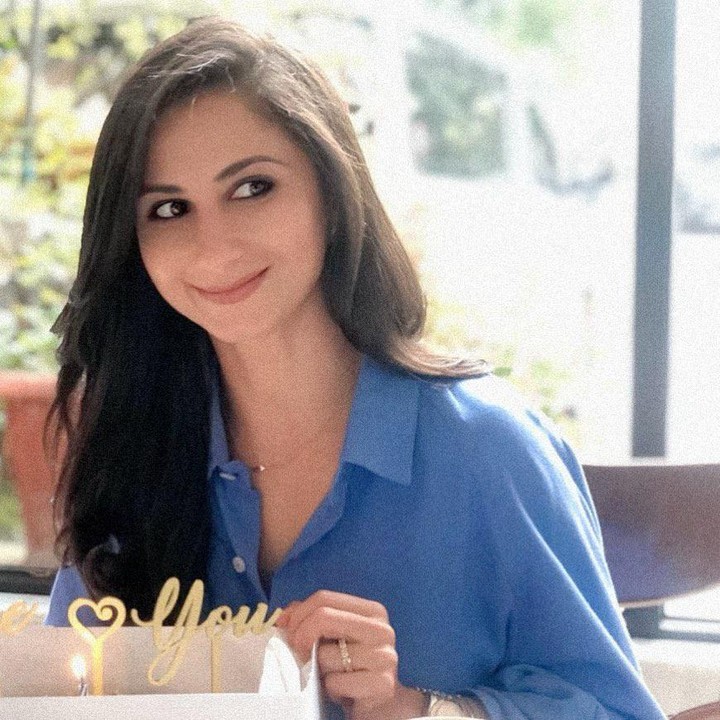 <p>Shania Punjabi merupakan sosok wanita cantik di balik kesuksesan Manoj Punjabi. Sama seperti suaminya, ia juga menggeluti industri hiburan di bidang film. (Foto: Instagram @shania_punjabi)</p>