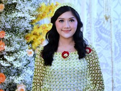 Potret Ayune Erina saat Jalani Siraman Jelang Menikah dengan Kaesang