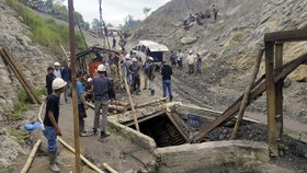 Enam Pekerja Terjebak Usai Ledakan Tambang Batu Bara Sawahlunto