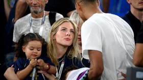 FOTO: Pesona WAGs Inggris vs Prancis di Piala Dunia 2022