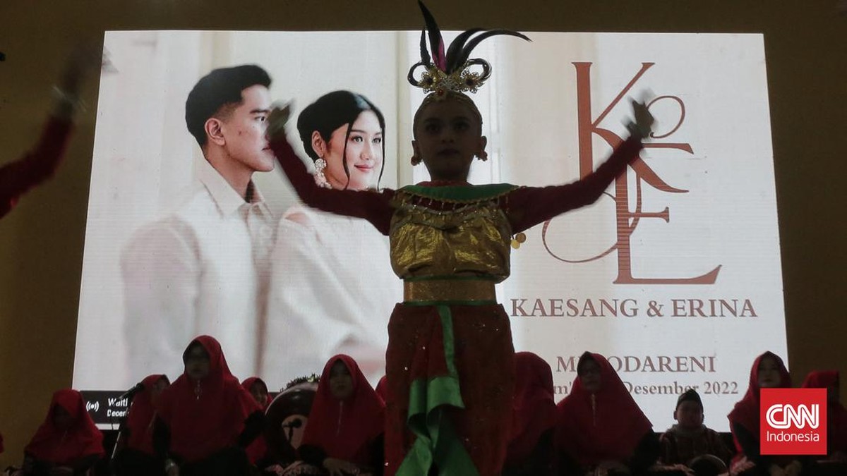 FOTO: Kemeriahan Pentas Seni Warga Sambut Pernikahan Kaesang-Erina