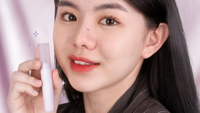 Ada Kandungan Ceramide, Ini Lip Tint dengan Matte Finish yang Nggak Bikin Bibir Kering! Ada Kandungan Ceramide, Ini Lip Tint dengan Matte Finish yang Nggak Bikin Bibir Kering!