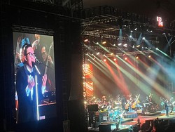 23 Tahun Bersama Dewa 19, Tangis Ari Lasso Mengalir