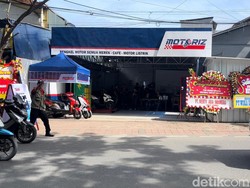 Asyik, Bengkel Ini Bisa Sulap Motor Bensin Jadi Listrik!