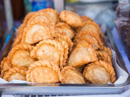7 Makanan yang Bisa Bikin Gagal Diet saat Puasa Ramadan, Hati-hati Kue Lebaran!