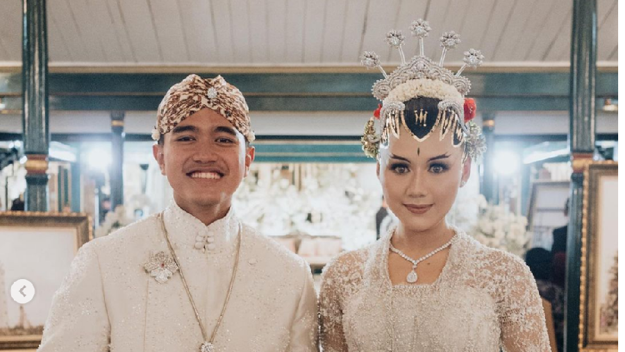 Kaesang dan Erina usai menjalani akad nikah di Yogyakarta.