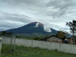 10 Puncak Gunung Tertinggi di Indonesia, Ada Gunung Kerinci!