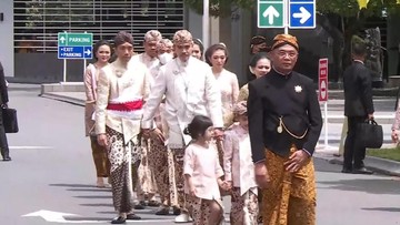 KIRAB PENGANTIN KAESANG-ERINA DI LOHI GANDRUNG SOLO