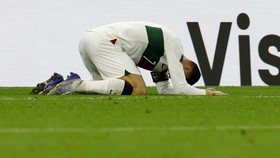 img-title Meme Kocak Ronaldo Out dan Messi Bertahan di Piala Dunia 2022