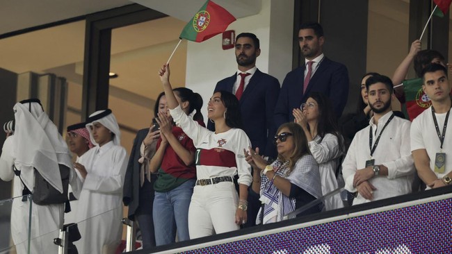 Georgina Rodriguez kesal terhadap Fernando Santos setelah Cristiano Ronaldo kembali menjadi cadangan saat Portugal dikalahkan Maroko di Piala Dunia 2022.