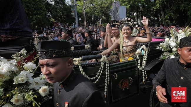 Pencipta lagu Ojo Dibandingke senang lagu karyanya itu dibawakan dalam acara resepsi pernikahan Kaesang Pangarep dan Erina Gudono dalam bentuk karawitan.