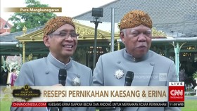 VIDEO: Menteri PUPR & Mensesneg Hadiri Resepsi Kaesang Pakai Beskap