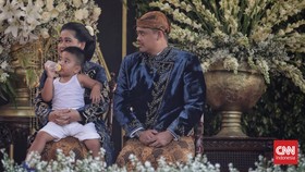 img-title Nahyan Pakai Singlet, Erina Jadi Lupa Capeknya Acara Nikahan