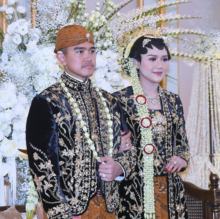 <p>Erina terlihat ayu ya, Bunda. (Foto: Tim Media Kaesang Erina)</p>
