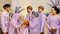 <p>Sikap Jan Ethes ini pun mendapatkan banyak pujian dari para netizen. Mereka mengatakan Jan Ethes sangat santun dan ramah. (Foto: Tim Media Kaesang Erina)</p>
