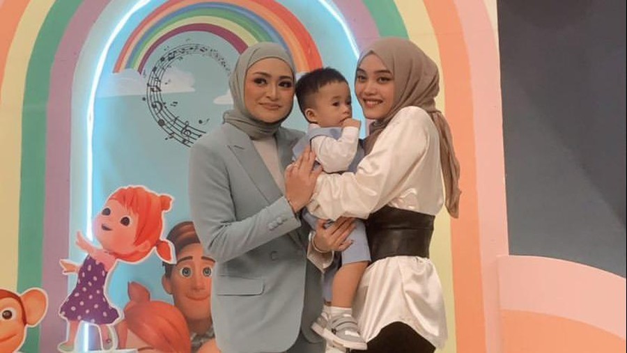Putri Delina