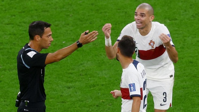 Salah satu pemain senior timnas Portugal Pepe mengungkit-ungkit Lionel Messi usai skuad Selecao das Quinas kalah dari Maroko.
