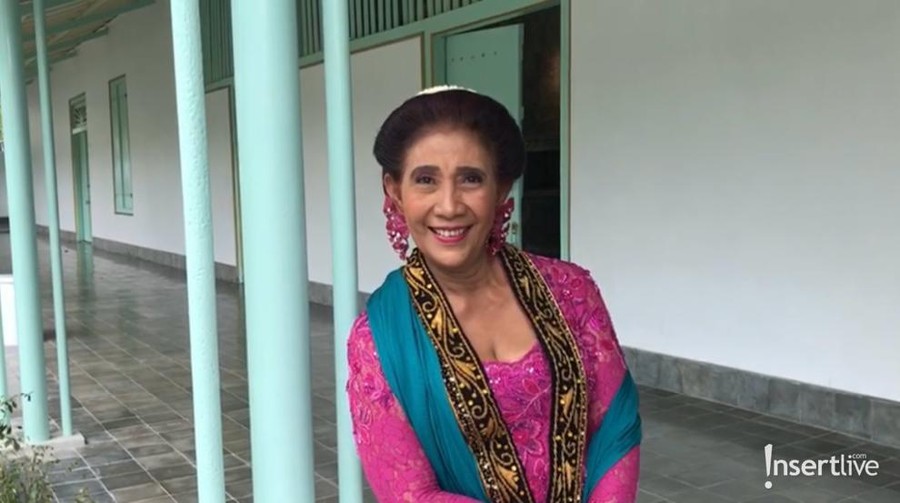 Susi Pudjiastuti di Pura Mangkunegaran
