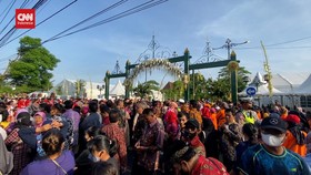 VIDEO: Jalan Menuju Mangkunegaran Padat Jelang Kirab Kaesang-Erina