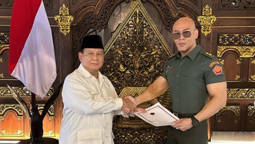 Hak-hak yang Diterima Deddy Corbuzier Usai Resmi Berpangkat Letkol Tituler TNI