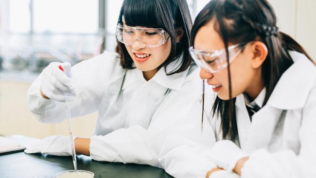 7 Cara Meningkatkan Motivasi Belajar Siswa biar Lebih Semangat Berikut cara meningkatkan motivasi belajar siswa agar lebih semangat mengikuti KBM, menangkap setiap hal yang guru ajarkan, dan memperoleh nilai memuaskan.