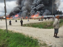 4 Orang Luka Akibat Kebakaran 50 Kios di Deiyai, 3 Warga Sipil-1 Prajurit TNI