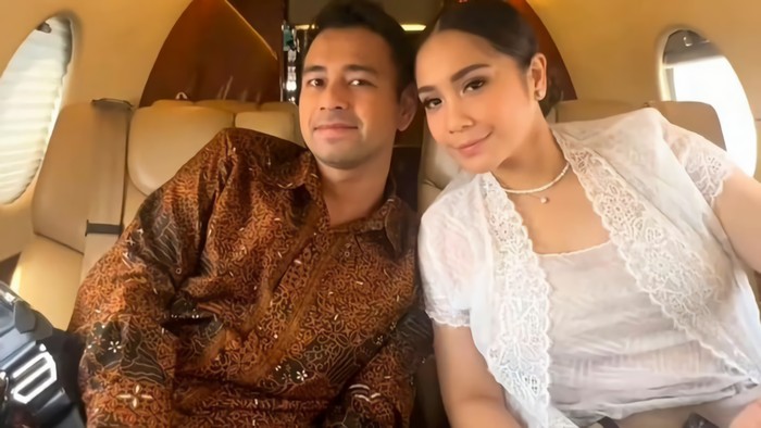img-title 5 Selebritas Cerdas yang Berzodiak Aquarius Ini Punya Karier Sukses dan Kaya Raya, Ada Nagita Slavina!
