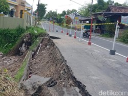 Talut Jalan Raya Basin-Gayamprit Klaten Ambrol, Ini Penyebabnya