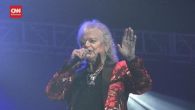 VIDEO: Band Legendaris Air Supply Manggung di Semarang