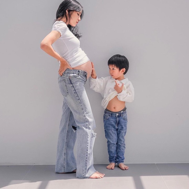 <p>Diketahui usia kehamilan Tiffany sudah menginjak 38 minggu nih, berarti tak lama lagi ia akan menghadapi persalinan. Ia pun menjuluki Si Kecil dalam perut sebagai 'December Baby.' (Foto: Instagram @tiffanysoetanto)</p>