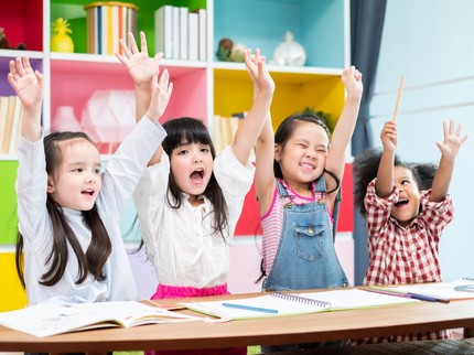 Ajak Si Kecil Yuk, Asah Bakat Menulis dan Bikin Komik Supaya Makin Kreatif