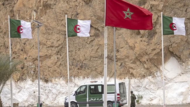 Hubungan Maroko dan Aljazair menuai sorotan usai Algiers menyensor kemenangan atas Portugal Singa Atlas pada babak semifinal di Piala Dunia 2022, Qatar.