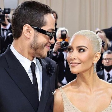 img-title 6 Pasangan Selebriti Hollywood yang Berpisah di Tahun 2022, Ada Kim Kardashian dan Kendall Jenner