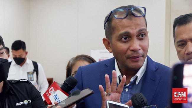 Direktur Utama PT CLM buka suara usai disebut di laporan IPW soal dugaan gratifikasi Rp7 miliar oleh Wamenkumham.