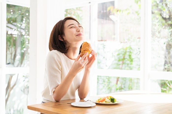 makan dapat meningkatan hormon bahagia