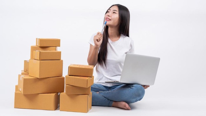 Memiliki pekerjaan sampingan/ Foto: freepikk.com/jcomp