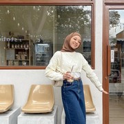 5 Inspirasi Outfit Kuliah ala Meirania Amelia, Simple dan Fashionable!