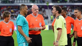 FOTO: Legenda FIFA Beri Hiburan Jelang Semifinal Piala Dunia 2022