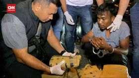 VIDEO: Momen Polisi Gagalkan Aksi Pengiriman 1 Ton Ganja Ke Jakarta